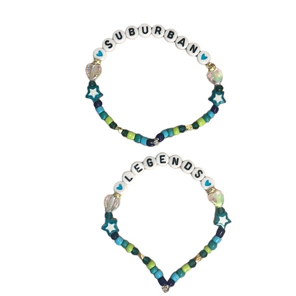 5 for $20 Taylor Swift Friendship Beaded Bracelet
“Suburban Legends) 2 set - Picture 1 of 1